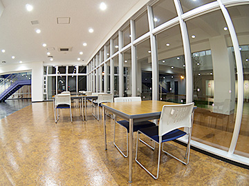 ＮＸ沖縄イーテクノロジー　1階ロビー