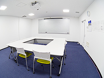 ＮＸ沖縄イーテクノロジー　オフィス　会議室