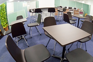 ＮＸ沖縄イーテクノロジー　オフィスリフレッシュルーム